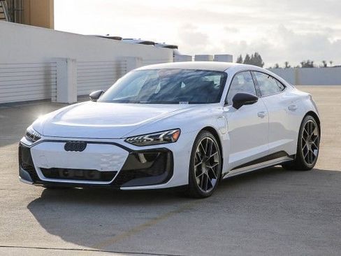 New 2025 Audi RS e-tron GT performance image 3