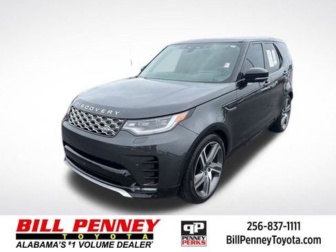 Used 2024 Land Rover Discovery Metropolitan Edition AWD/4WD image 1
