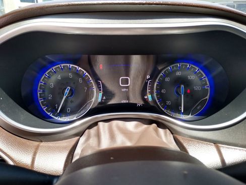 Certified 2019 Chrysler Pacifica Touring-L Plus w/ Advanced Safetytec Group FWD image 33