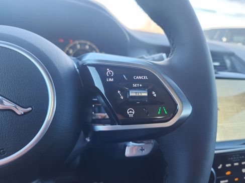 New 2024 Jaguar E-PACE R-Dynamic SE image 24