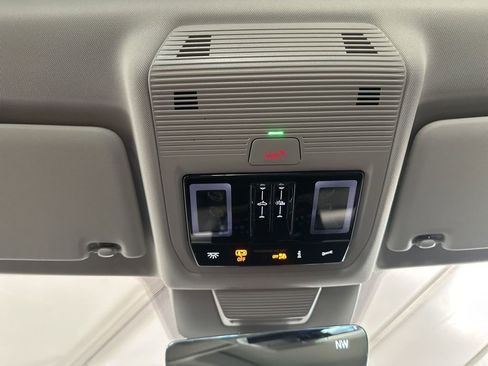 New 2026 Volkswagen Tiguan SE AWD/4WD image 23