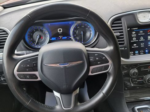Used 2021 Chrysler 300 Touring w/ Sport Appearance Package AWD/4WD image 20