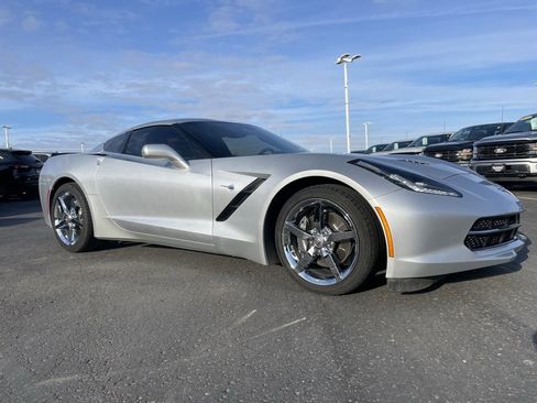 Used 2014 Chevrolet Corvette Stingray Coupe w/ 2LT Preferred Equipment Group image 3