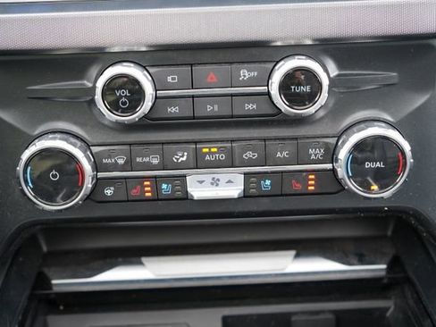 Used 2025 Ford F250 Platinum AWD/4WD image 38