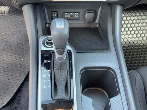 Used 2025 Nissan Sentra SV image 27