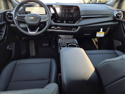 Certified 2026 Chevrolet Equinox LT w/ Convenience Package II FWD image 15