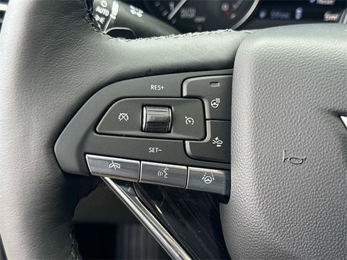 Used 2025 Cadillac XT6 Premium Luxury w/ Technology Package image 7