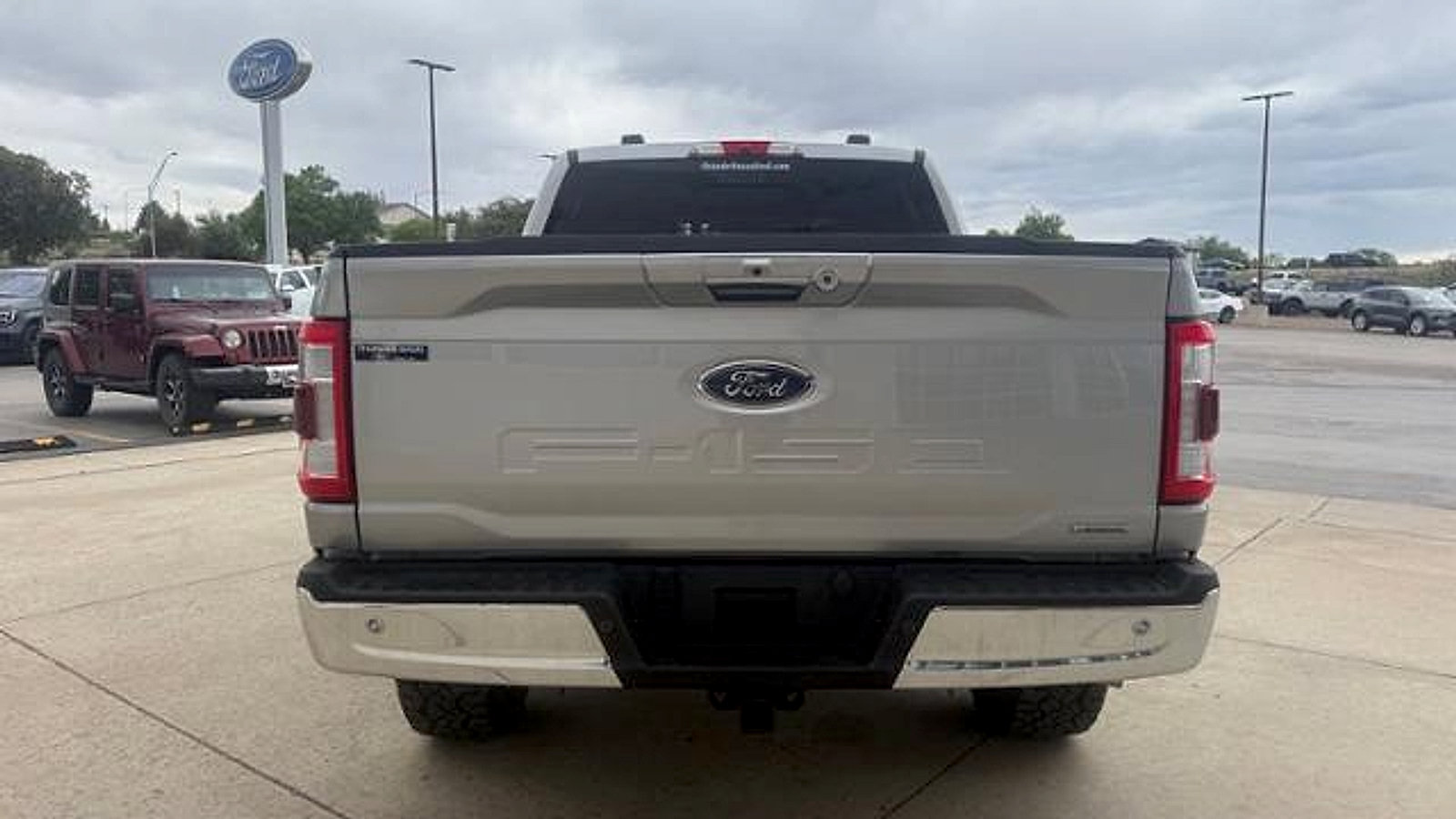 Used 2022 Ford F150 Lariat w/ Max Trailer Tow Package AWD/4WD image 8