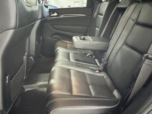 Used 2020 Jeep Grand Cherokee Overland AWD/4WD image 10