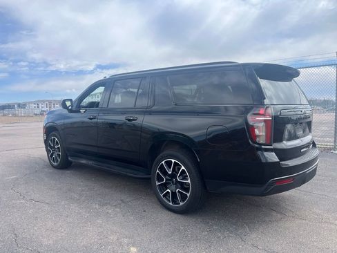 Used 2024 Chevrolet Suburban RST image 4