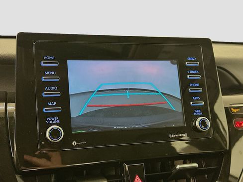 Used 2021 Toyota Camry LE image 23