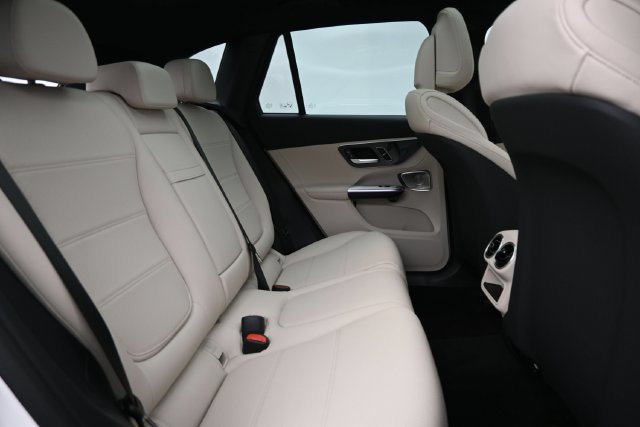 Used 2027 Mercedes-Benz GLC 300 image 31