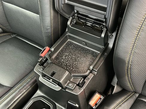 Used 2024 Jeep Wrangler Unlimited image 26