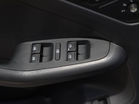 Used 2014 Volkswagen Jetta S FWD image 37