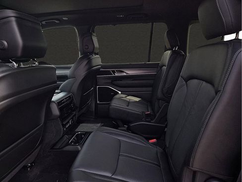 New 2026 Jeep Grand Wagoneer L Limited AWD/4WD image 10