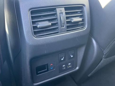 Used 2021 Nissan Rogue Platinum image 20