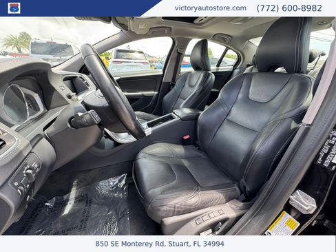 Used 2018 Volvo S60 T5 Dynamic w/ Vision Package FWD image 12