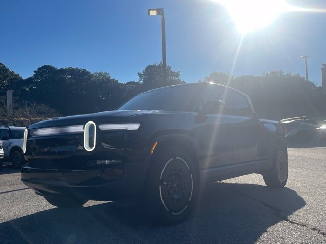 Used 2025 Rivian R1T Adventure Dual AWD/4WD image 2