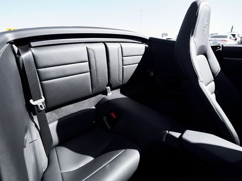 Used 2024 Porsche 911 Carrera 4S image 35