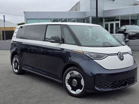 Used 2025 Volkswagen ID. Buzz Pro S Plus AWD/4WD image 1