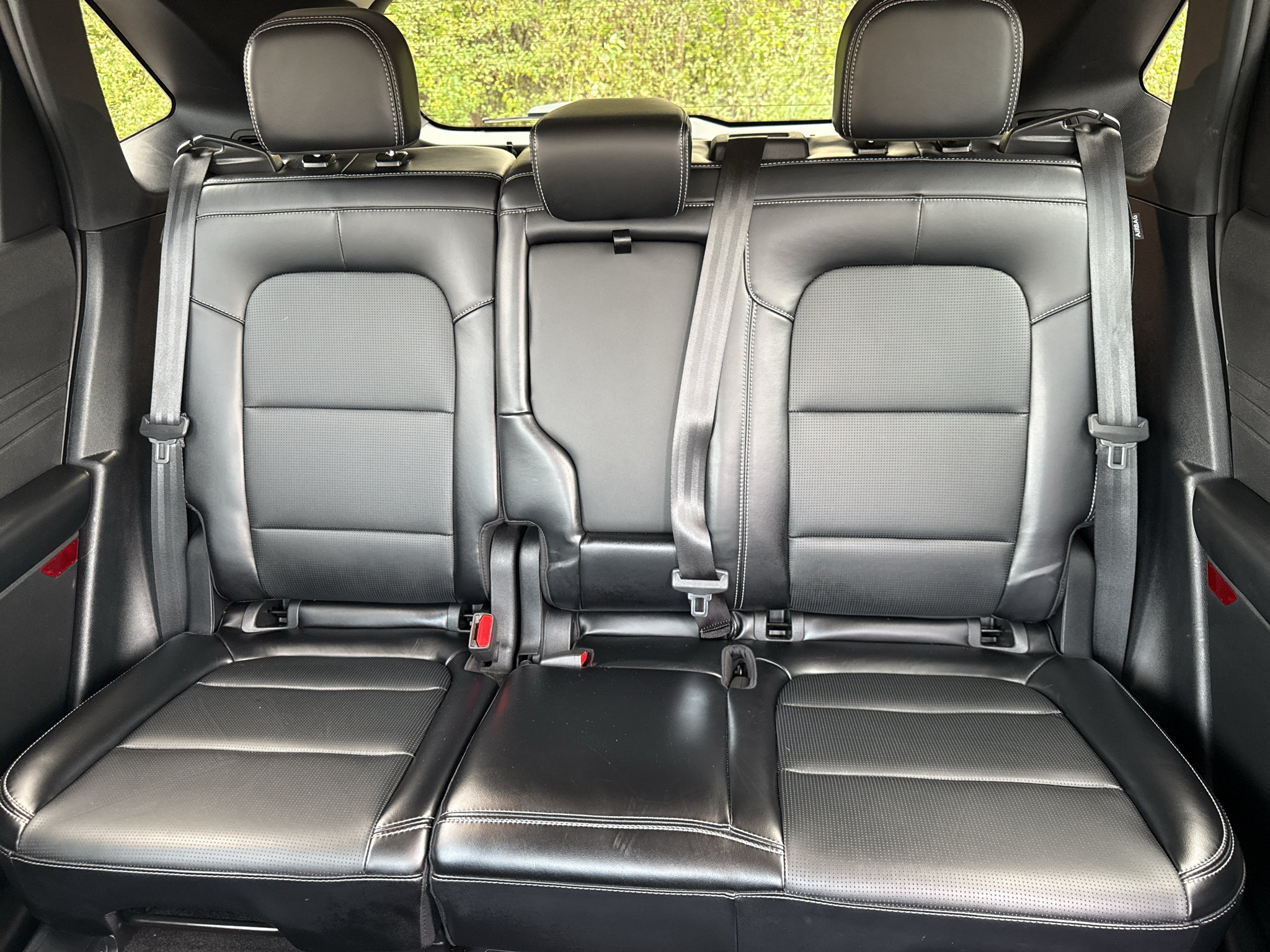 Used 2025 Ford Escape Platinum AWD/4WD image 43