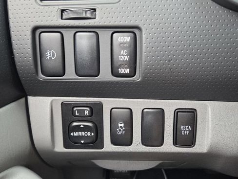 Used 2012 Toyota Tacoma 4x4 Double Cab w/ TRD Sport Pkg image 21