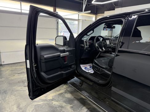 Used 2016 Ford F150 Lariat w/ Equipment Group 502A Luxury AWD/4WD image 8