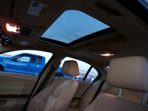 Used 2008 BMW 328xi Sedan image 10