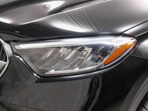 Certified 2025 Mercedes-Benz GLC 300 image 11