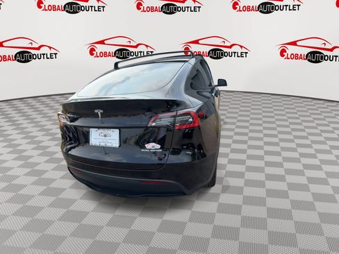 Used 2021 Tesla Model Y Long Range AWD/4WD image 7