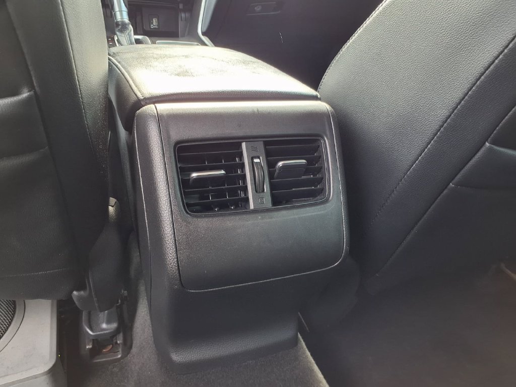 Used 2018 Honda Accord Touring image 25