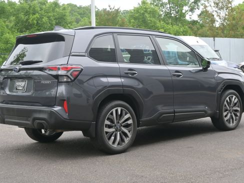 Certified 2025 Subaru Forester Touring AWD/4WD image 9