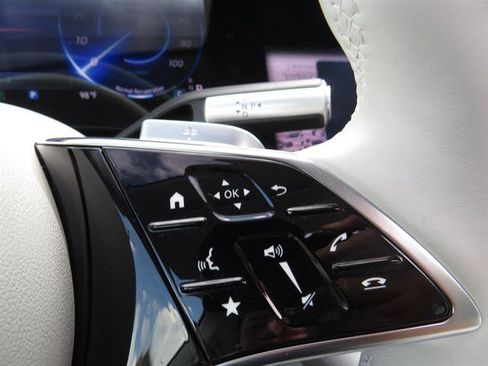 Certified 2023 Mercedes-Benz EQS 580 4MATIC Sedan w/ Manufactur Interior Package image 11