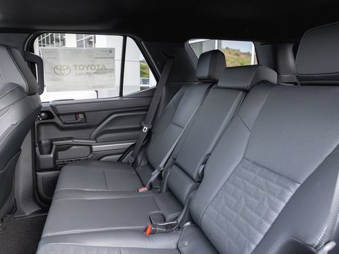 New 2026 Toyota 4Runner TRD Sport Premium AWD/4WD image 10