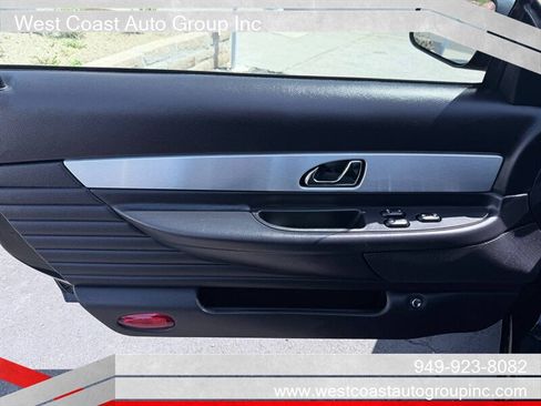 Used 2004 Ford Thunderbird RWD image 16