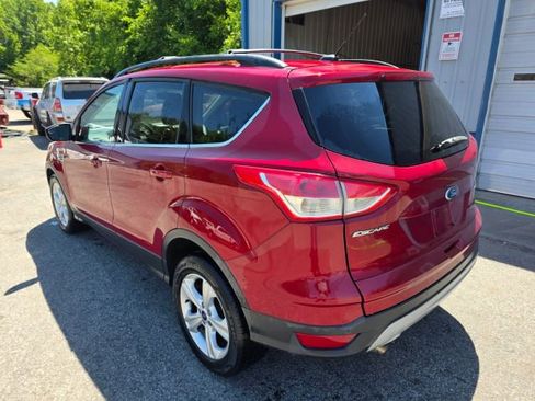 Used 2015 Ford Escape SE w/ Equipment Group 201A AWD/4WD image 7