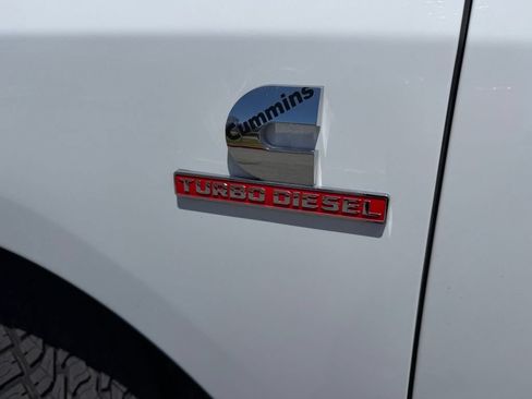 Used 2024 RAM 2500 Laramie w/ Safety Group AWD/4WD image 10