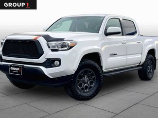 Used 2017 Toyota Tacoma SR5 w/ Tow Package RWD video 1