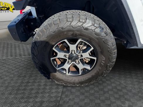 Used 2020 Jeep Wrangler Unlimited Rubicon AWD/4WD image 14