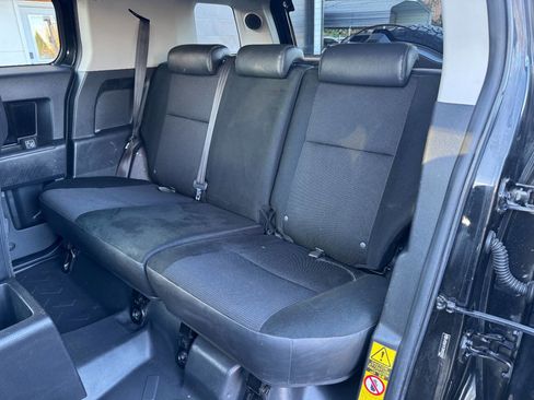 Used 2008 Toyota FJ Cruiser 4WD image 31