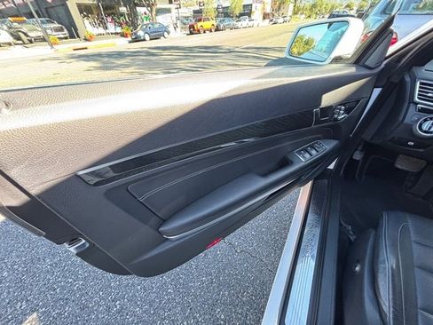 Used 2017 Mercedes-Benz E 400 Coupe image 28
