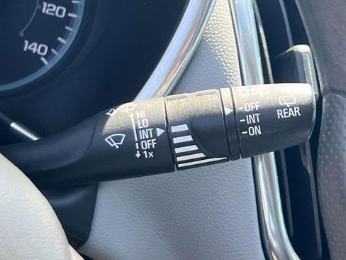 Used 2023 Chevrolet Equinox LS w/ Driver Confidence II Package FWD image 24