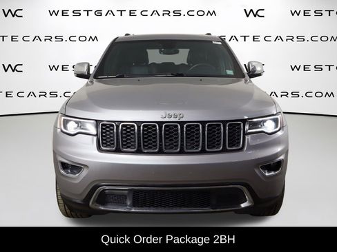 Used 2017 Jeep Grand Cherokee Limited w/ Luxury Group II image 2