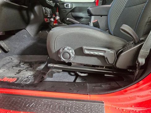 Used 2024 Jeep Wrangler Unlimited Rubicon 4xe w/ Convenience Group image 25