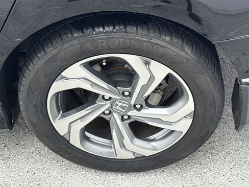 Used 2018 Honda Accord EX-L image 45