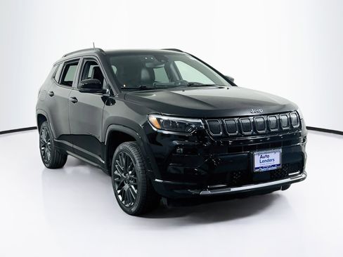 Used 2022 Jeep Compass High Altitude AWD/4WD image 3