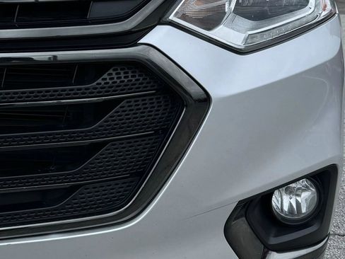 Used 2018 Chevrolet Traverse Premier w/ Redline Edition FWD image 9