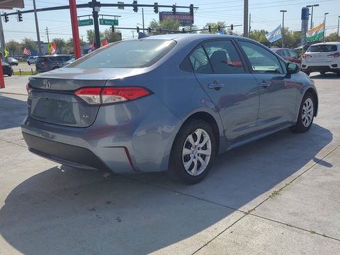 Used 2020 Toyota Corolla LE FWD image 8