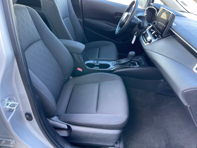 Used 2025 Toyota Corolla LE FWD image 18