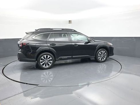 Used 2024 Subaru Outback Limited AWD/4WD image 3